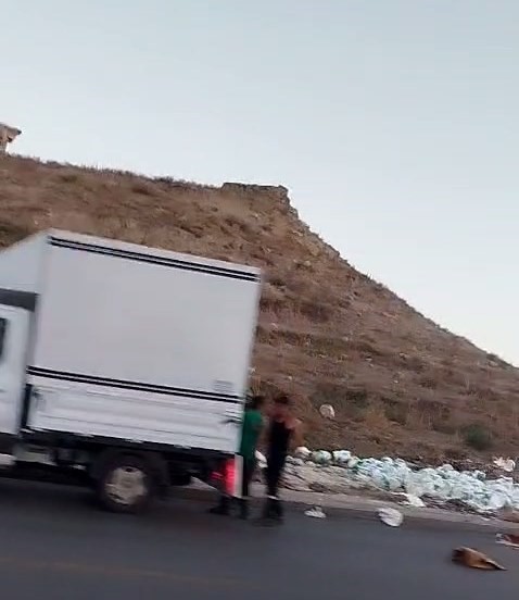 Önce tonlarca tekstil atığı,