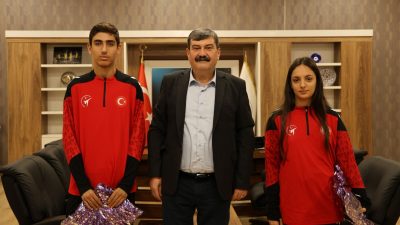 -ULUSLARARASI ARENADA ÇİFTE GURUR
BAŞKAN YILDIZ,