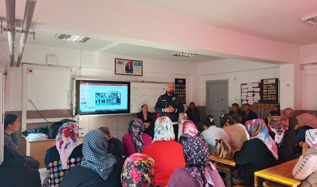 VELİLER SEMİNERDE, ÇOCUKLAR EĞİTİCİ