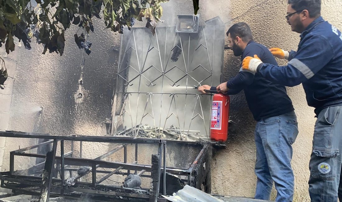 Erdemli’de ev yangını büyümeden