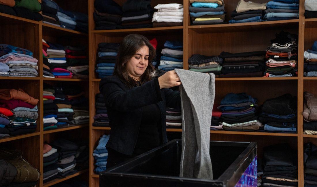 İHTİYAÇ SAHİPLERİNE ÜCRETSİZ KIYAFET