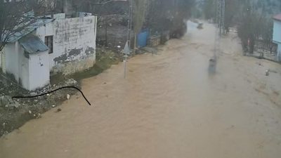 Mersin merkez ve ilçelerinde sağanak