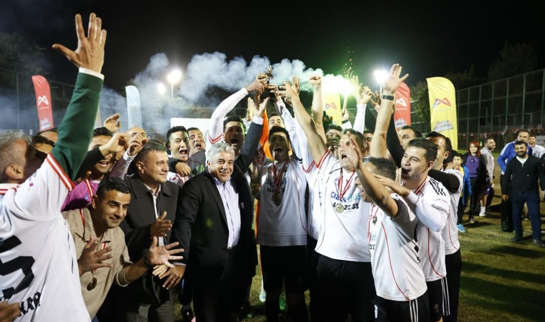 MERSİN BÜYÜKŞEHİR BELEDIYESİNDE FUTBOL