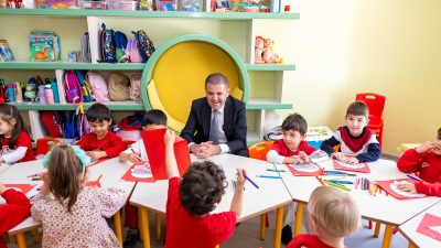 BAŞKAN TUNCER, ÇOCUKLARIN BAYRAM SEVİNCİNE