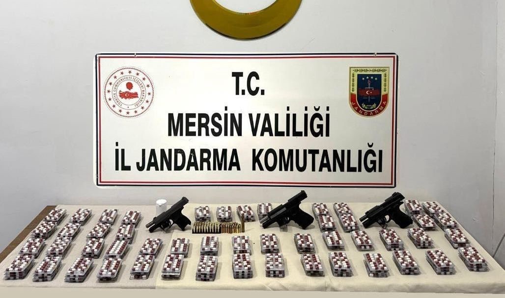Mersin'de, jandarma ekiplerince uyuşturucu