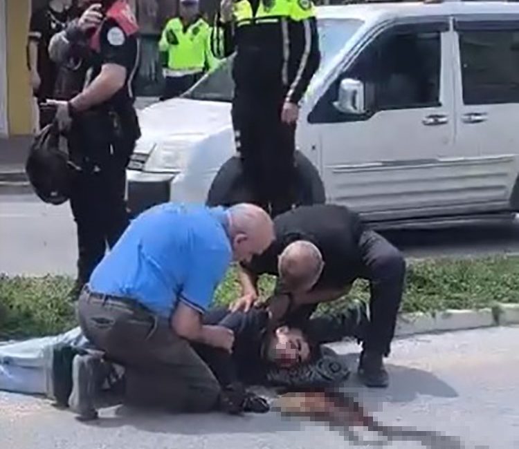 Mersin’in Tarsus ilçesinde otomobil