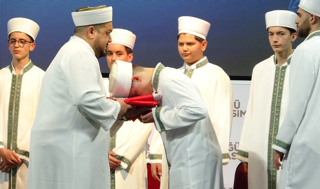 Mersin'de hafızlık eğitimini tamamlayan