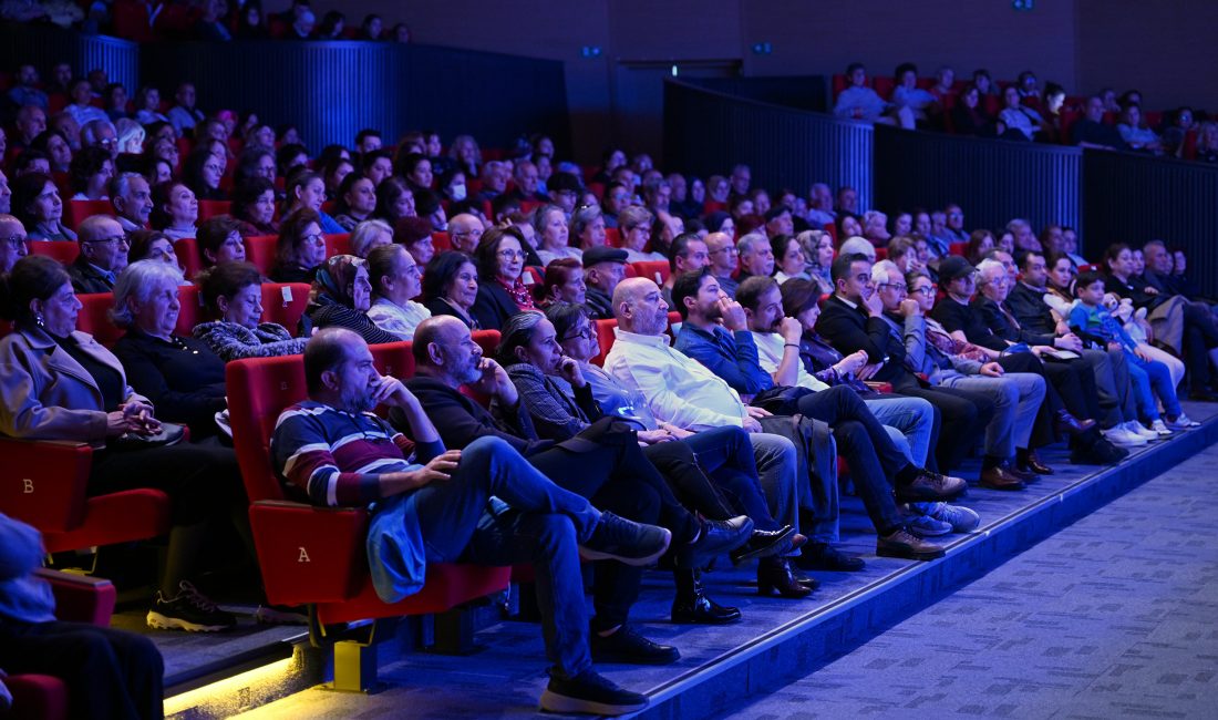 '27 Mart Dünya Tiyatro