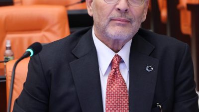 Gençler, kadın çiftçiler ve kadın