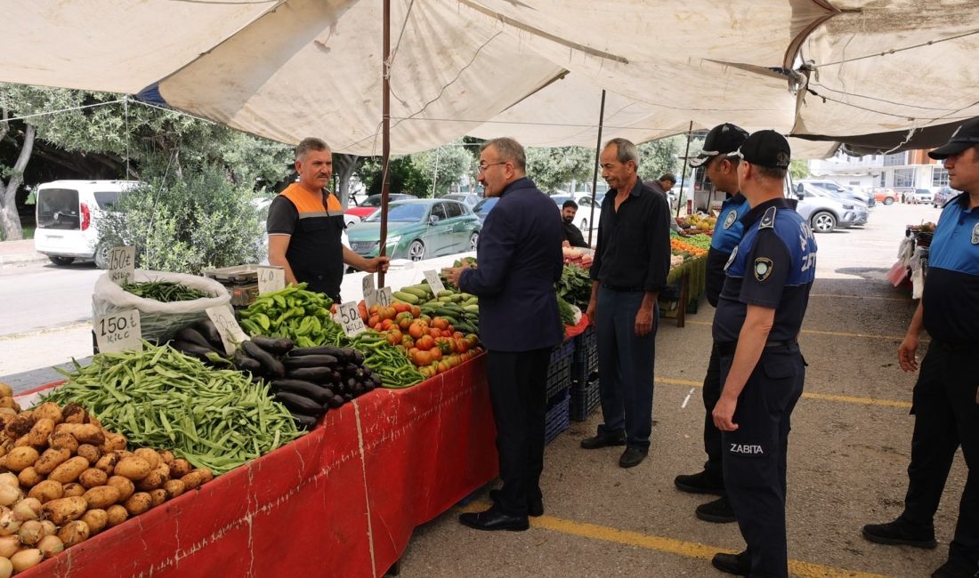 Mersin’in Akdeniz ilçesinde zabıta ekipleri,