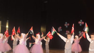 Mersin'in Silifke ilçesinde minik öğrencilerin