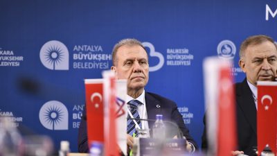 CHP’li belediye başkanlarının belediyeciliğin her