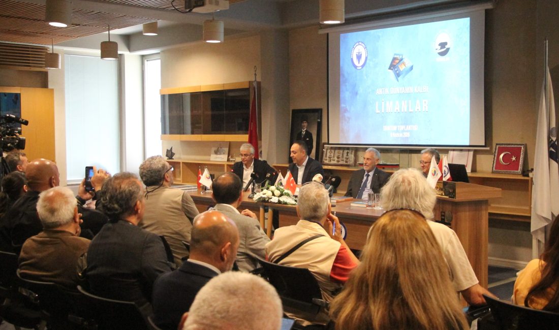 MERSİN’DE ‘ANTİK DÜNYANIN KALBİ LİMANLAR’ KİTABI TANITILDI.