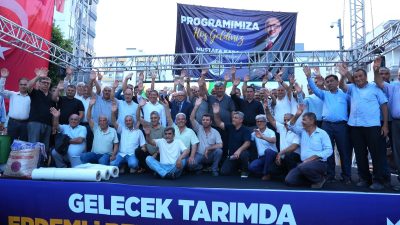 Mersin'in Erdemli Belediyesi tarafından üreticilere